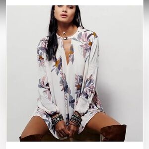 Free People Electric Orchid Print Swing Tunic size XS Floral Long Sleeve Top